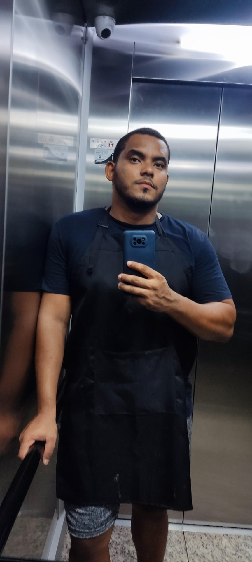 O começo: avental, cozinha e muita vontade.